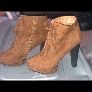 Size 12 Russet Brown Booties